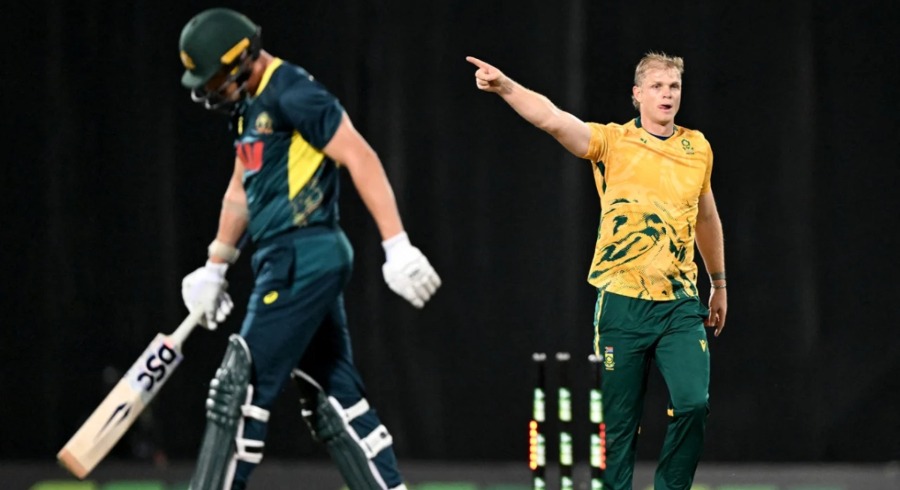 cricketpakcompk's tweet photo. Corbin Bosch fined for breaching ICC Code of Conduct during second T20I against Australia
Read more: https://t.co/k2PZ2xdAL2
#CorbinBosch #ICCCodeOfConduct #SAvsAUS #T20ISeries #CricketSouthAfrica https://t.co/G4Pwf0lU8W