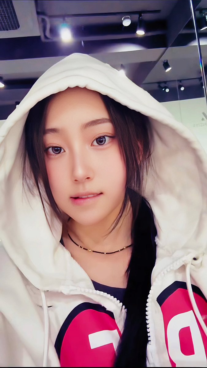 𝒥𝒾𝓎𝑜𝑜𝓃

4k pict
#vvup #jiyoon #비비업 #지윤