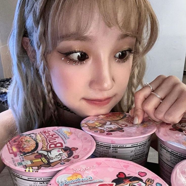 ᅠᅠ

ᅠᅠ Having a case of the munchies, time for them to eat more than they can actually handle ~ (Don't tell the roomies they stole all the carbonara buldak)
ᅠᅠ

ᅠᅠ