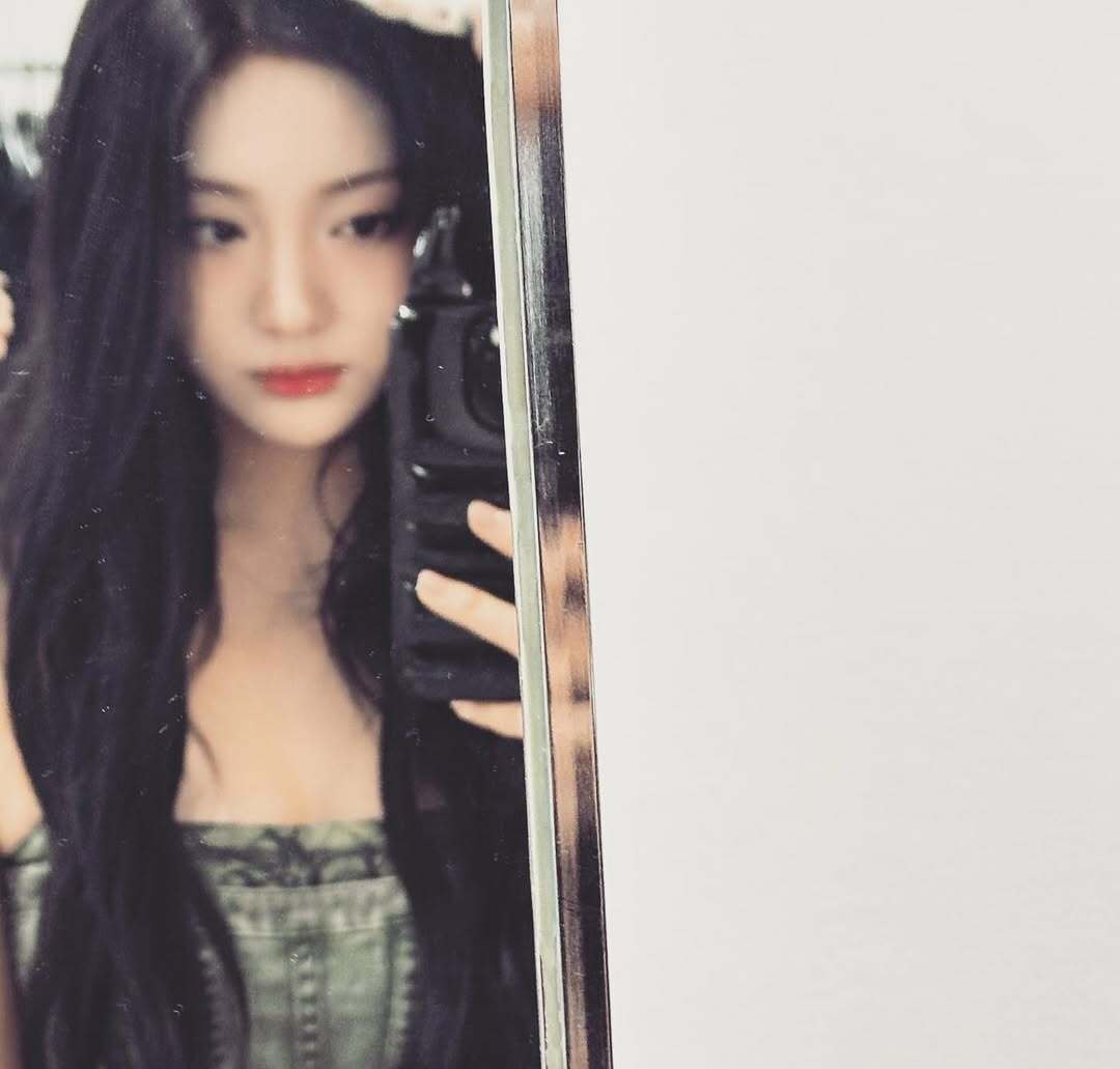 selfolssi ♤ tweet media