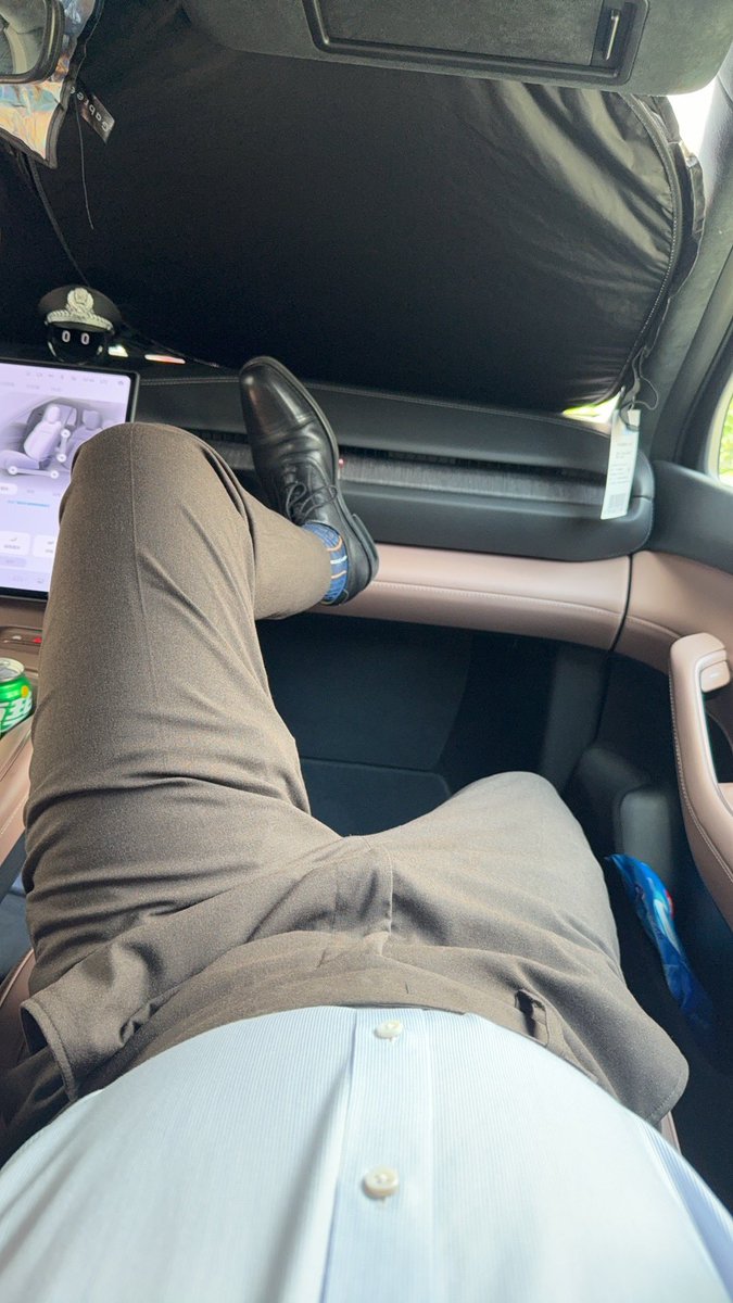 Steven98G's tweet photo. 想被捆绑  苏州周边真的一个会捆绑的都没有吗 https://t.co/1WCYbwSWNo