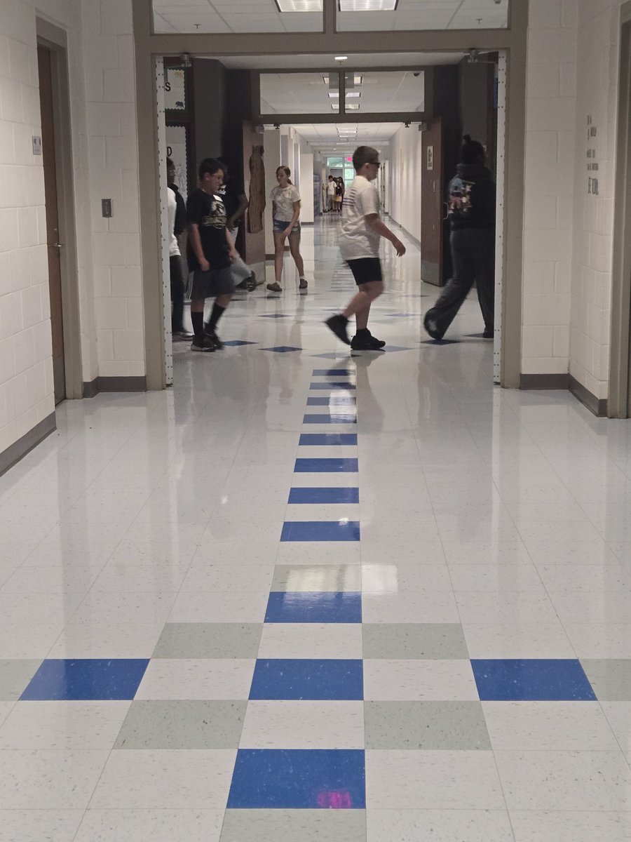 GHMS_Science8's tweet image. MS101 is off to a great start with our newest Grizzlies!! They are learning all about the Grizzly Way all over the building!
#OurGravelly @GHMS_Grizzlies