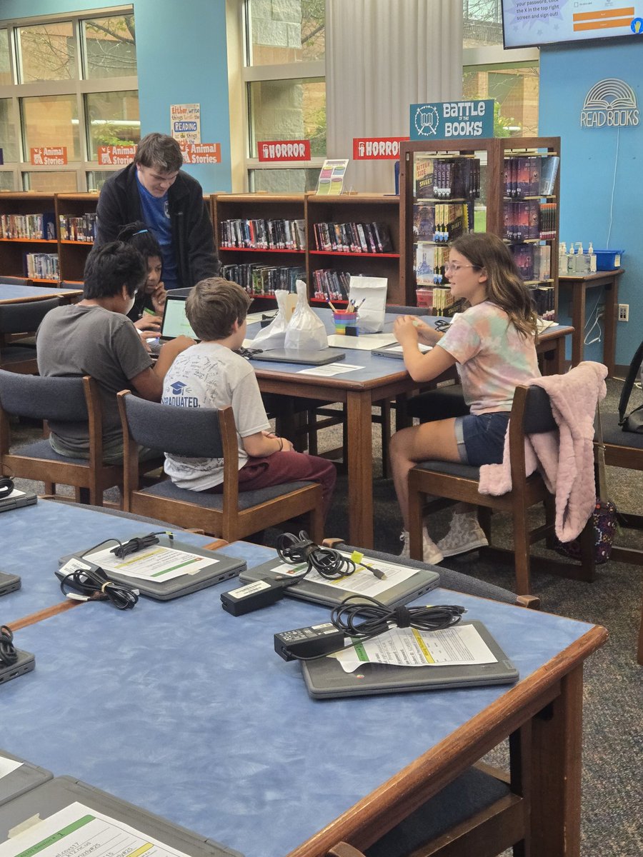 GHMS_Science8's tweet image. MS101 is off to a great start with our newest Grizzlies!! They are learning all about the Grizzly Way all over the building!
#OurGravelly @GHMS_Grizzlies