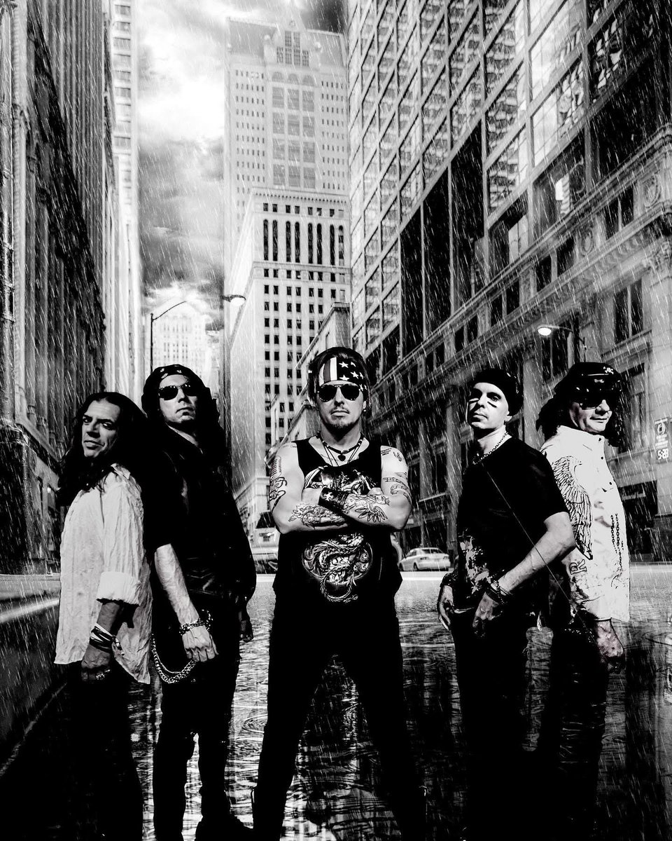 RockstarFrame's tweet image. Summer news…?
Stay tuned!