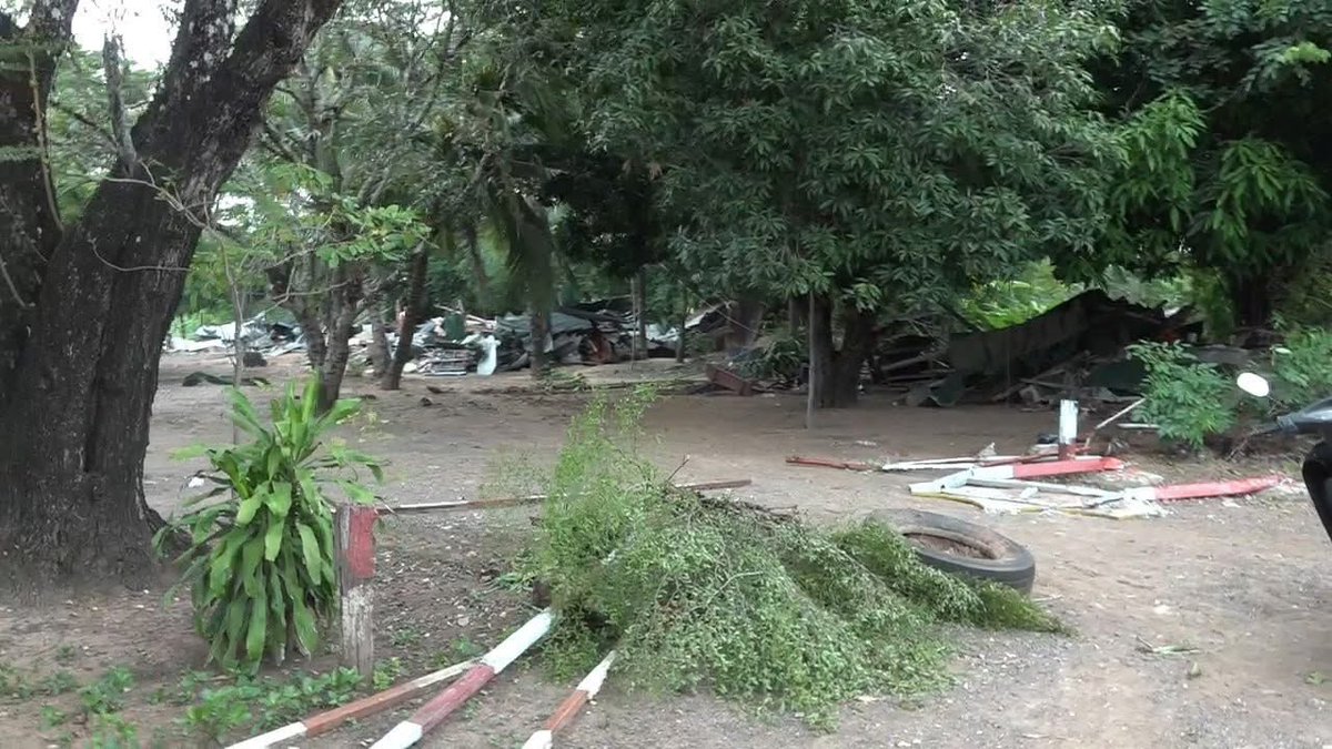 hannnnieeek's tweet photo. Invading us in our home and claimed that they wanted peace? You are not fooling anyone Thailand.

Implement The Ceasefire Agreement 

#ThailandAgainstGBC 
#ThailandViolatestheceasefire https://t.co/O2MG1EGFlc