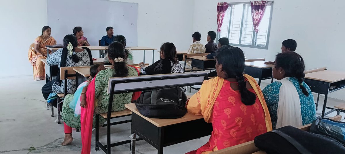 ChezhianTdhcore's tweet photo. 🌱✨ Carlo Community College is off to a fantastic start! 🎉
14 enthusiastic students kicked off with a plantation drive, campus tour &amp; inspiring words from Mrs. Lakshmi Ma’am. 💐📚
Here’s to growth, learning &amp; new beginnings! 🚀💡
#CarloCommunityCollege #NewBeginnings https://t.co/mUOzIvCvsM