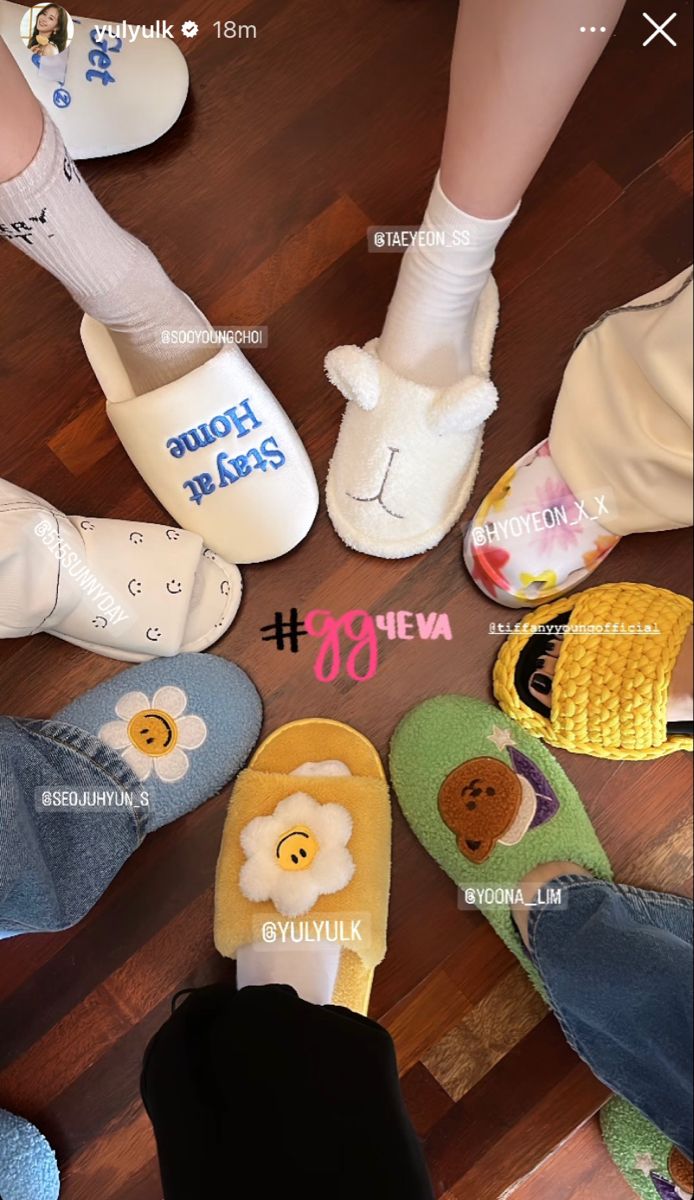 flirtaeyeon's tweet photo. my family https://t.co/A9t1i3kfVg