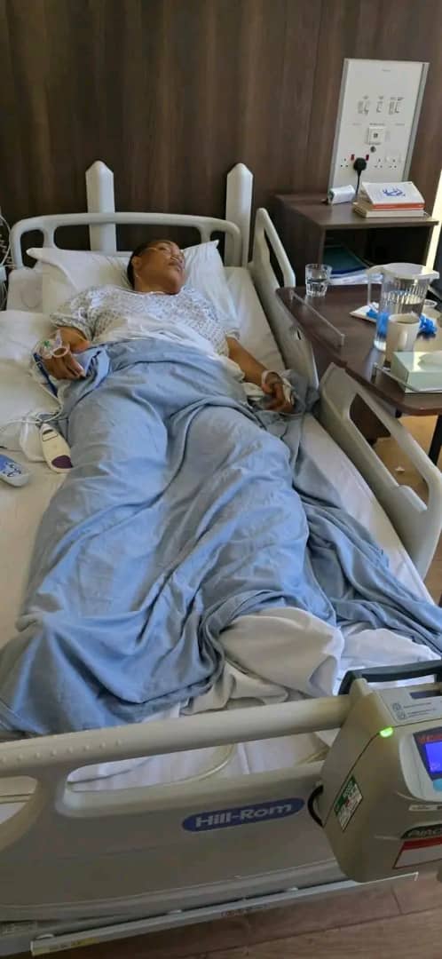 EmekaGift100's tweet photo. This is the wife of the leader of the Indigenous People of Biafra in sick a bed . She and the son has suffered since the Nigerian government abducted the husband Mazi Nnamdi Kanu from Kenya and seize him because of his Biafra political ideology . 

Our prayers are with Lolo Uchechukwu. Despite every challenges from within and outside, you have always remain a strong woman . We shall continue to pray for you as you battle this life threatening challenges . 

#QuickRecovery