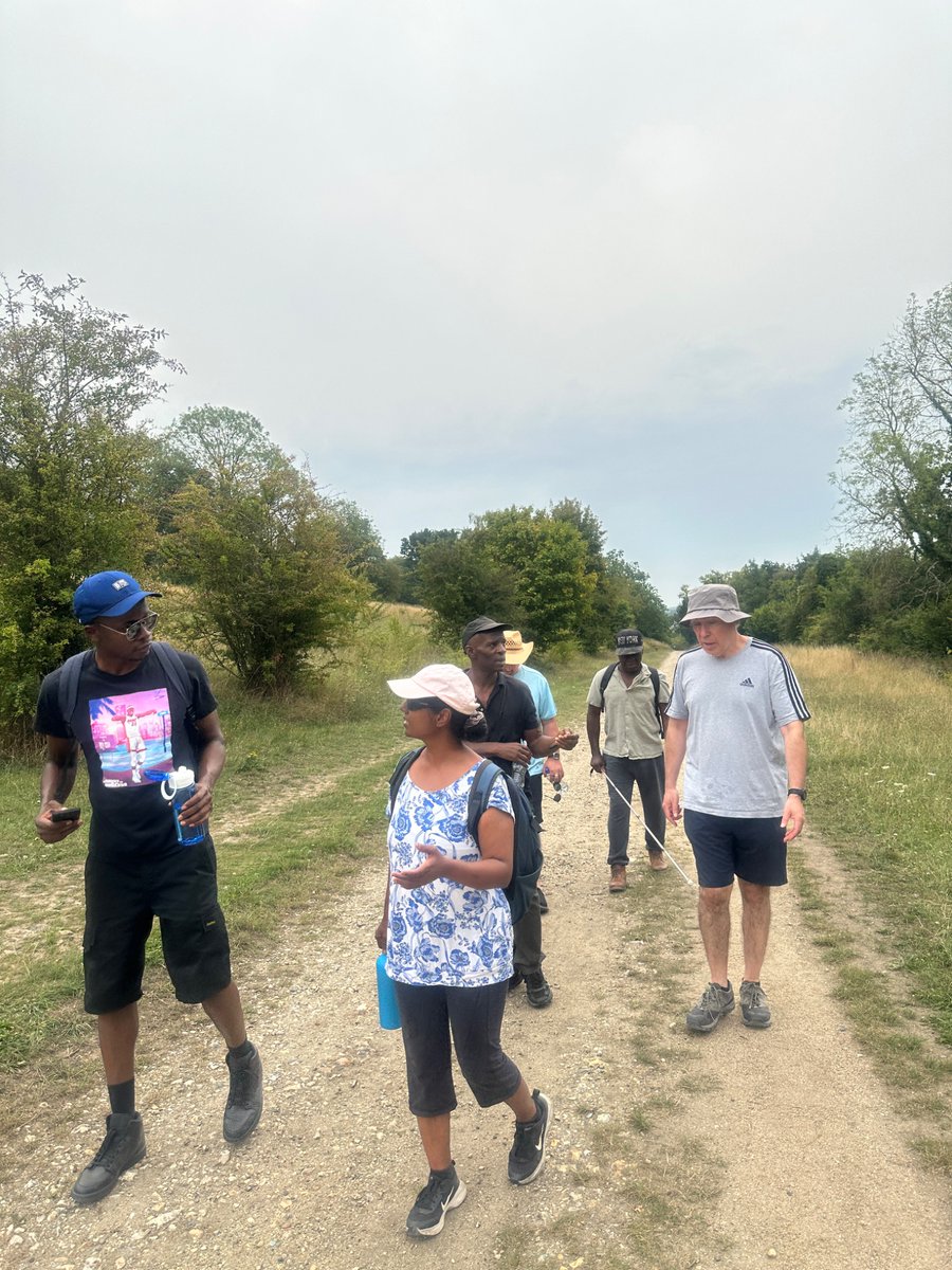 Our members enjoyed a lovely walk at Riddlesdown Common today! 🌿

Next walk: Wed 20th
📍 Lloyd Park
🕘 Meet 9:30am at Croydon Vision
🚋 Tram travel – bring your travel card
⏰ Back by 12:30pm

To join, call Shalini (Outreach Lead) on 07915 720132.