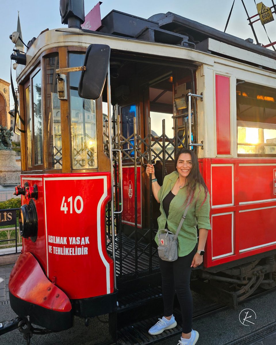 KholoudShaikhon's tweet photo. Most content is like a passing tram: eye-catching but gone in seconds. It grabs attention for a moment, but soon, another trend takes its place.

Evergreen content? That’s the city itself. It stands the test of time, shaping perspectives long after the noise fades.
#entrepreneurs https://t.co/VrLcIVWl8C