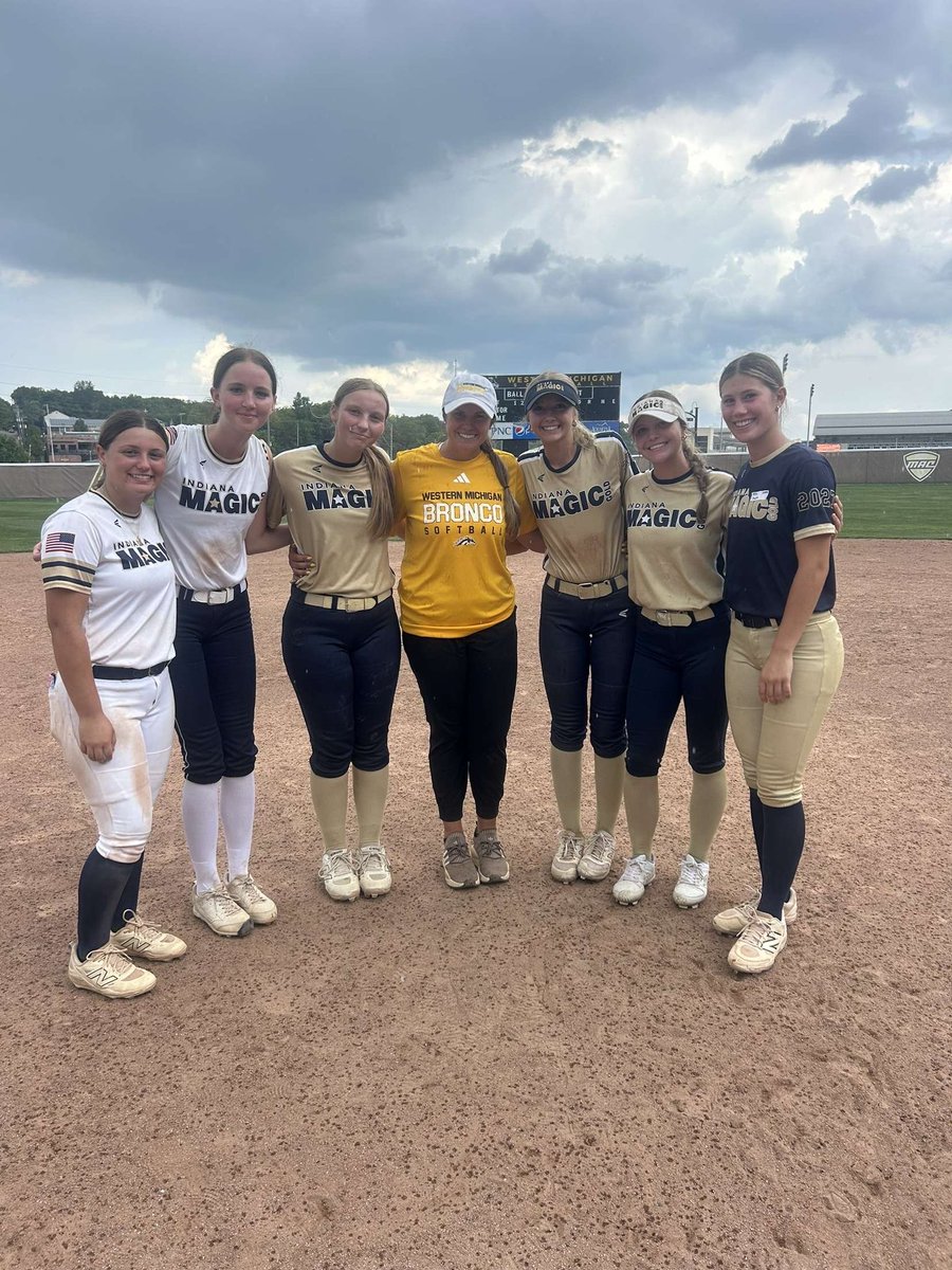 It was great to be back <a href="/WMUSoftball/">Western Michigan Softball</a> camp. Thank you coaches for making it a fun day of ball. I always learn something new.  Love sharing the experience with my girls! 
<a href="/marleewilson/">Marlee Wilson</a> 
<a href="/Coach_Mogan/">Morgan VanderBor</a> 
<a href="/Emma_Pratt06/">Emma Pratt</a> 
<a href="/EllaZache/">Ella Zache</a> 
<a href="/LMacKellar10/">Lauren MacKellar</a> 
<a href="/CharleighReed27/">Charleigh Reed</a> 
<a href="/Kendal_Hulett/">Kendal Hulett</a>