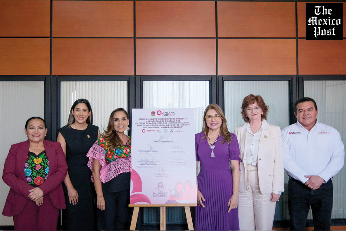 <a href="/MaraLezama/">Mara Lezama</a> firma histórico #acuerdo con <a href="/SomosCeneval/">CENEVAL</a> para que #mujeres de #QuintanaRoo concluyan el #bachillerato

#BeneficioDirecto para 2 mil mujeres inscritas en programa “#MujerEsAprender”, #MujeresEmbarazadas y de todo el Estado.
Tag: <a href="/GobQuintanaRoo/">Gobierno Quintana Roo</a>