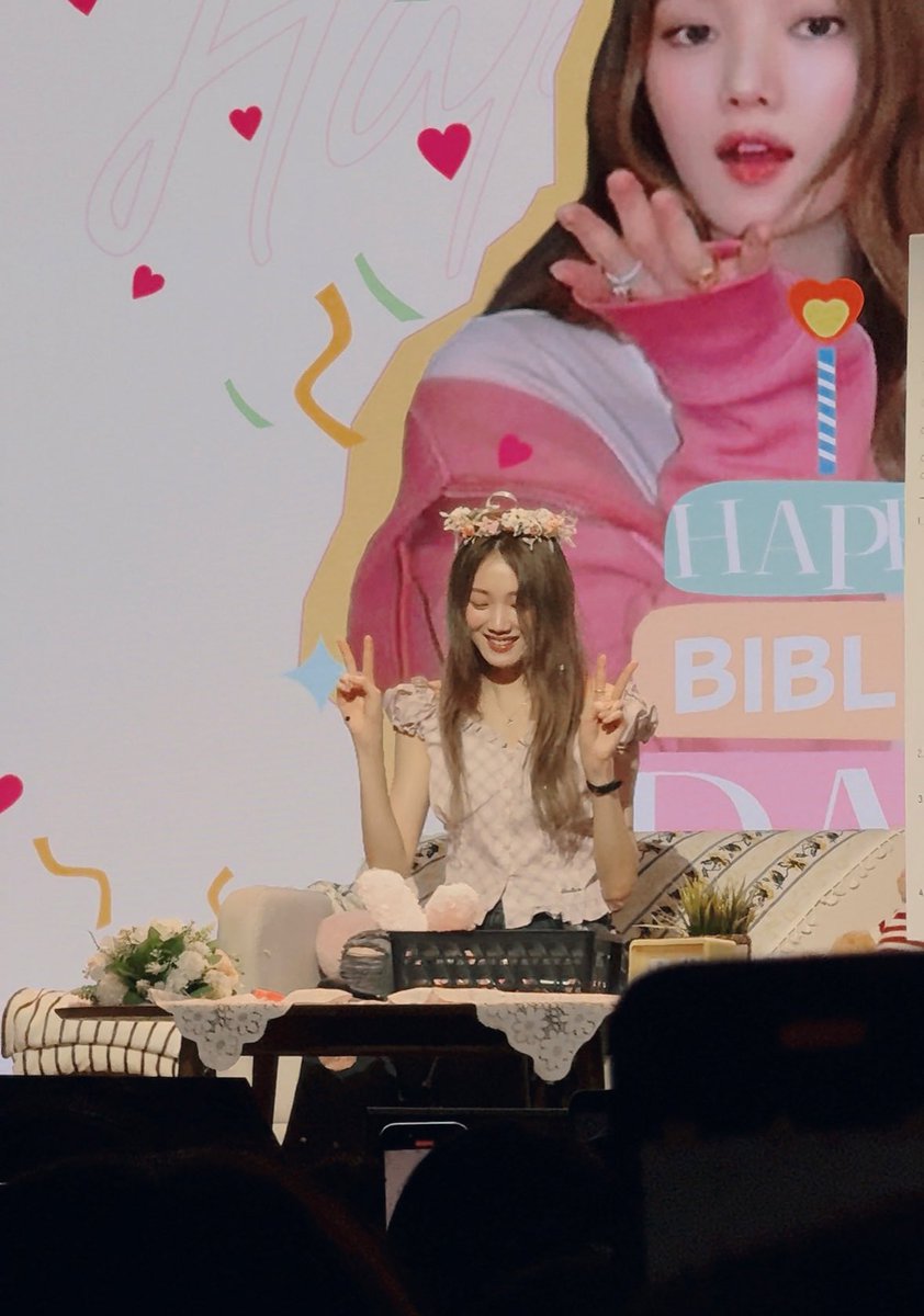 _bejoyful's tweet photo. 이때 오소녀 바이브나서
너무너무 힘들었어요....... https://t.co/iYS2slSYxv