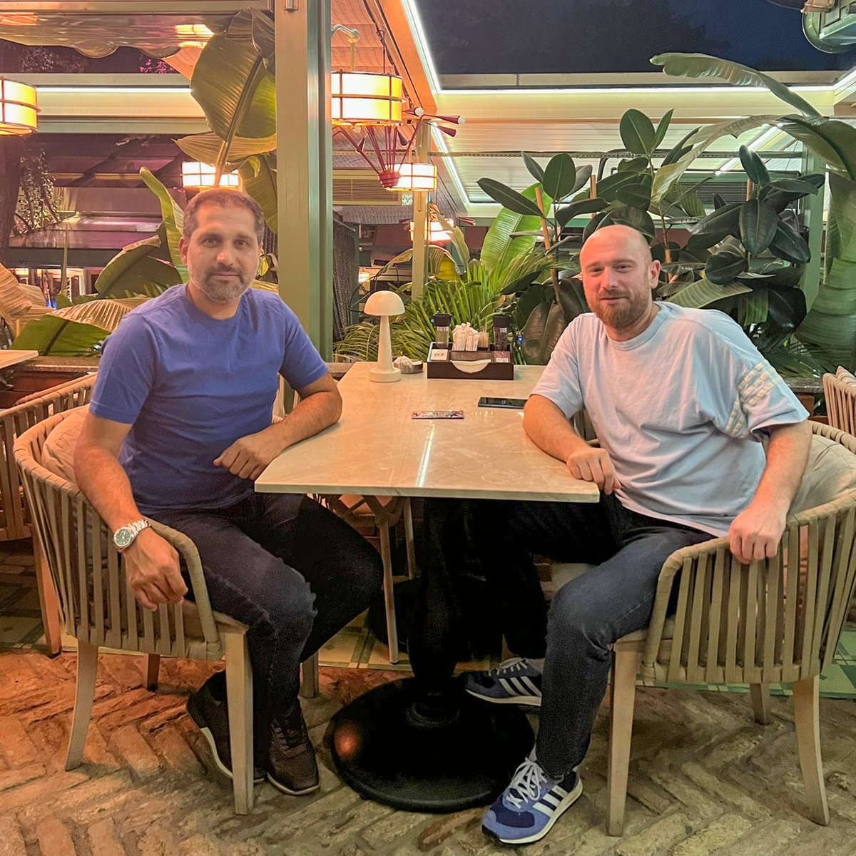 Sociopack girişimcimiz Ömer Dündar Kan Bey ile bir araya gelerek çalışmalarını yakından dinledik.
Girişimcilik üzerine keyifli bir sohbet gerçekleştirdik ve stratejik iş birlikleri için istişarelerde bulunduk.

Kendilerine ve Sociopack ailesine başarılar diliyorum.