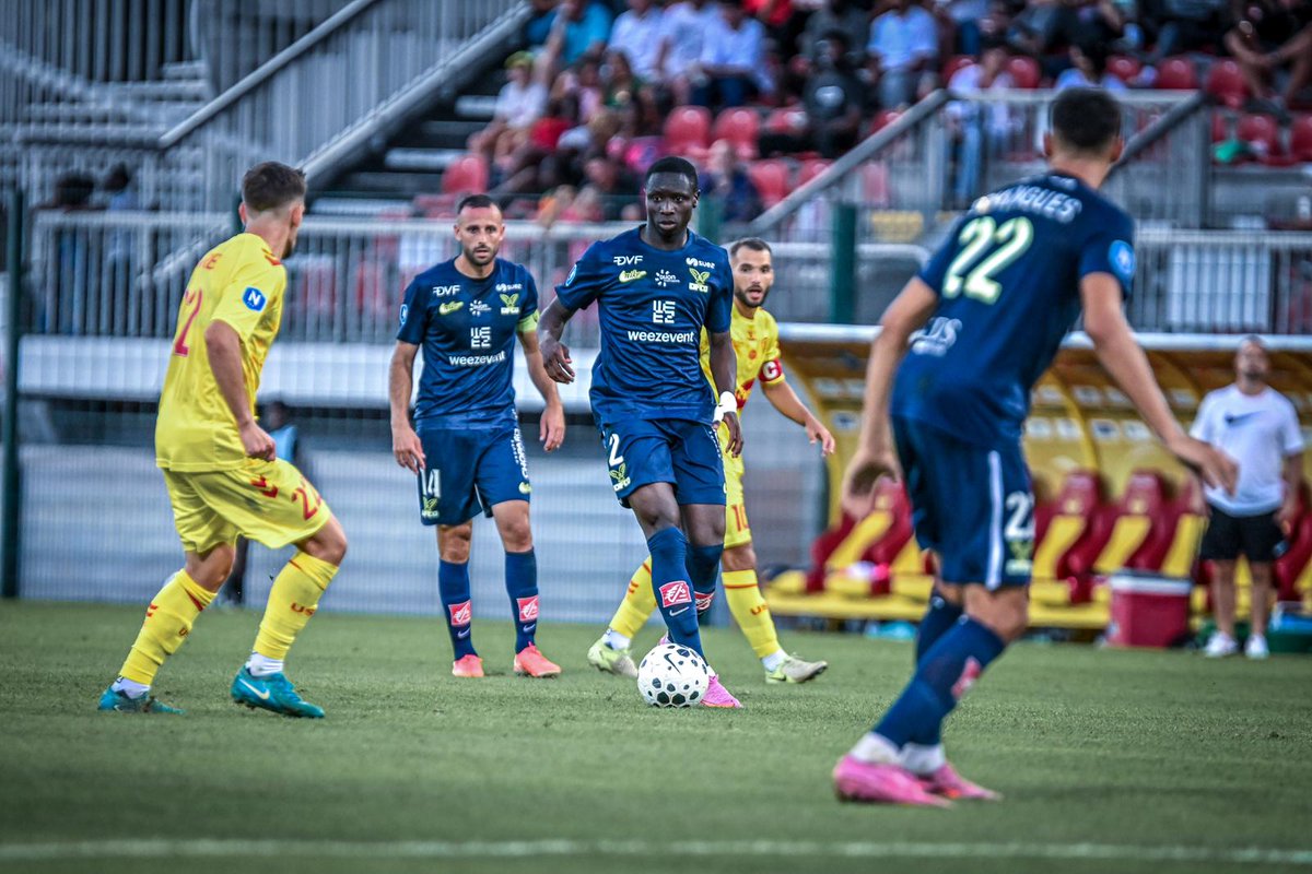 🚨LES ÉQUIPES QUI ONT EU LE PLUS LE BALLON ⚽️ LORS DE LA J1 📊 (% de possession de balle)

🥇Caen - 61,2%
🥈Dijon - 57,7%
🥉Châteauroux - 57,1%
4️⃣ Versailles - 53,5%
5️⃣ Quevilly-Rouen - 52,3%
6️⃣ Sochaux - 52,1%
7️⃣ Fleury - 51,1%

🔴 Orléans - 42,3%
🔴 Aubagne - 38,8%

(Sofascore)