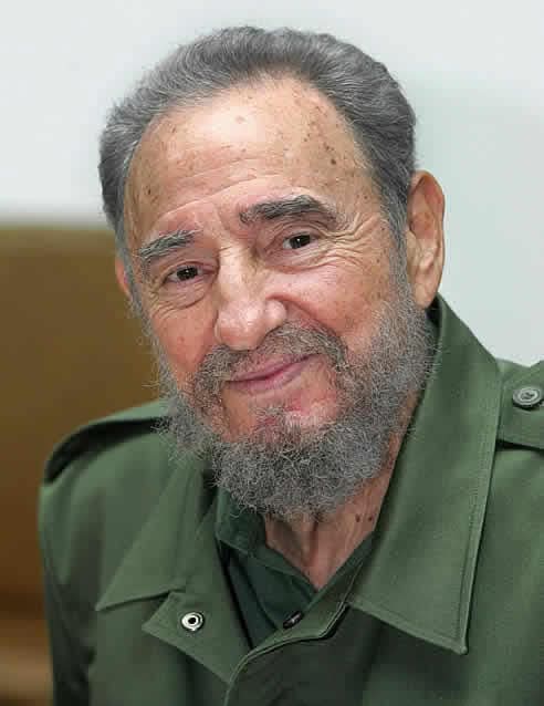 ¡¡Así te recordamos Comandante!!  Siempre aguerrido, alegre, sacrificado,  dando solución a cada problema, sin dormir, enérgico, humano, padre y amigo del pueblo cubano, tu más fiel seguidor. #100AñosConFidel
#FidelVive