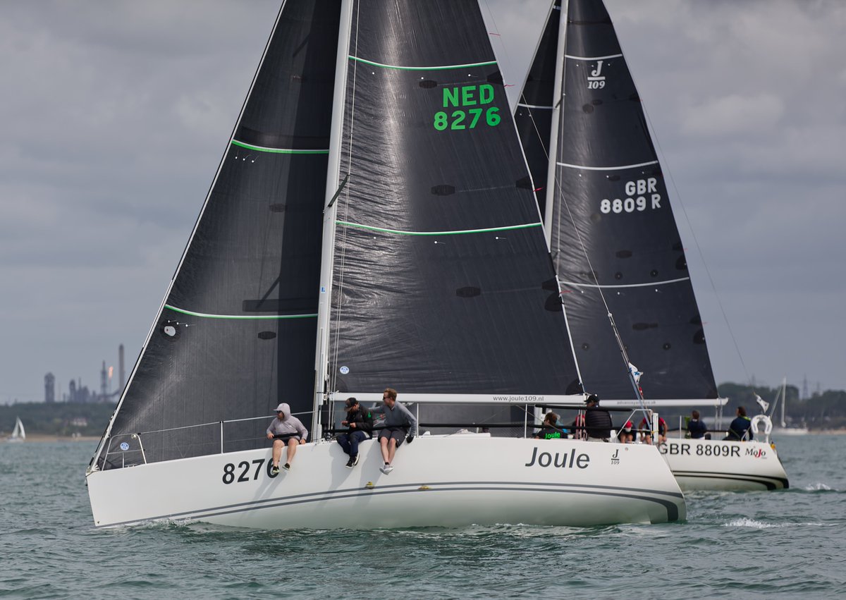 I__J__W's tweet image. Some photos from the Solent during Cowes Week. @cowes_week #CowesWeek #Sailing #yachtracing #IsleofWight #Solent #IslandSailingClub