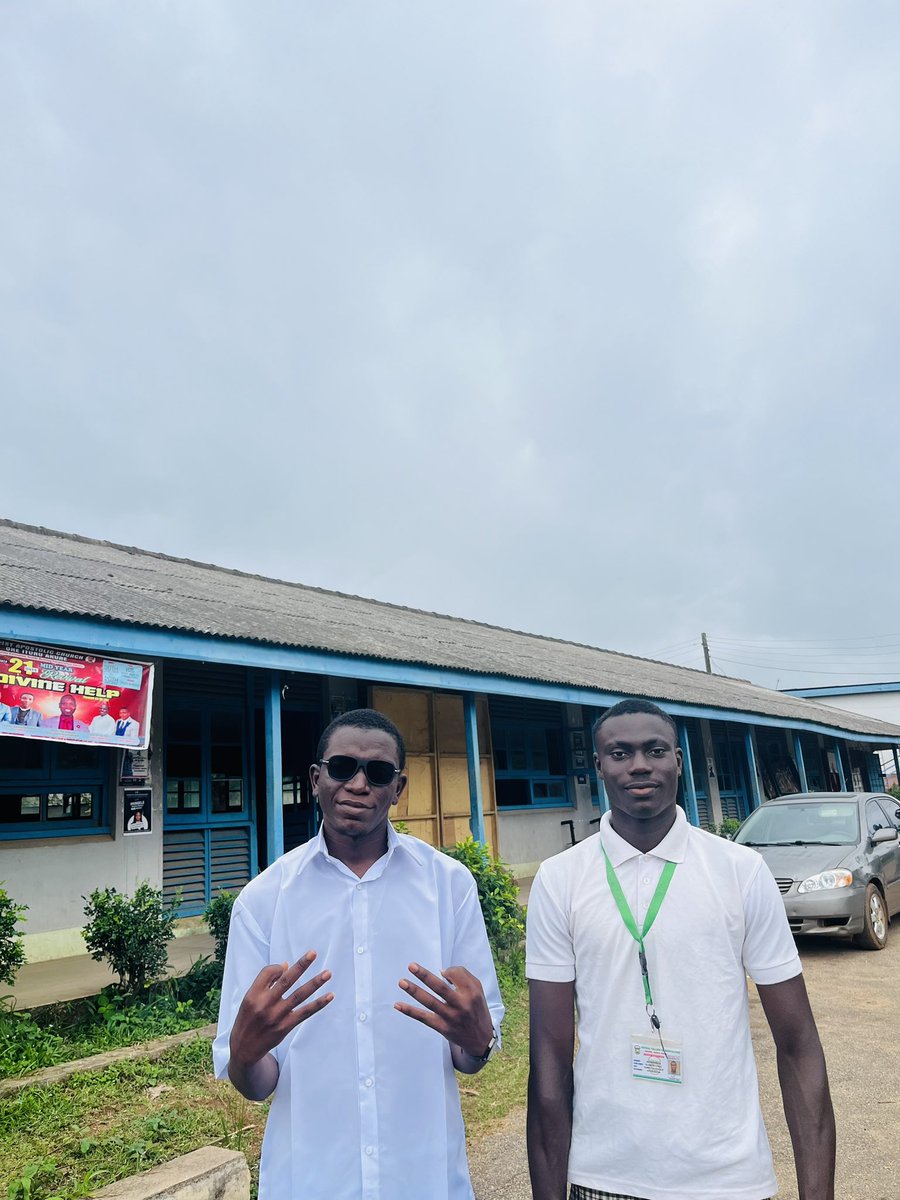 FECAAkureInfo's tweet photo. Back to school was lit 🔥.. videos dropping soon  #fyb #BackToSchool https://t.co/m1UFPcjgGz