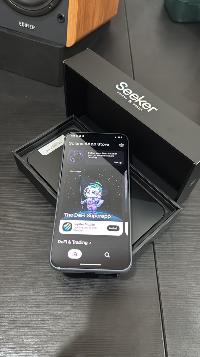 Ricktntx's tweet photo. @solanamobile It’s here! Absolutely stunning and ready to unleash some creativity on Dappstore! 🚀 https://t.co/lgqC8gBIiU