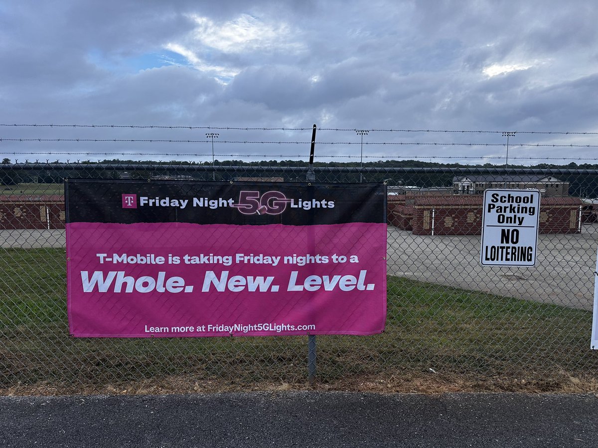 RussellvilleFB's tweet photo. We are partnered with TMobile and the Friday Night 5G Lights for a chance to WIN $5,000 💵 for our program. Share with your family, friends, and community to help our chances of winning for our Golden Tigers!! 
#FN5GL #sweepstakes @TMobile https://t.co/nc00uR46ig