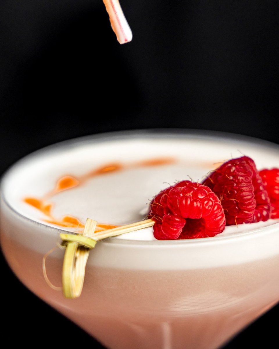 Craftsmanship is our signature. From hand-cut ice to fresh-squeezed juices, every cocktail at Red Phone Booth is made for those who appreciate the details.