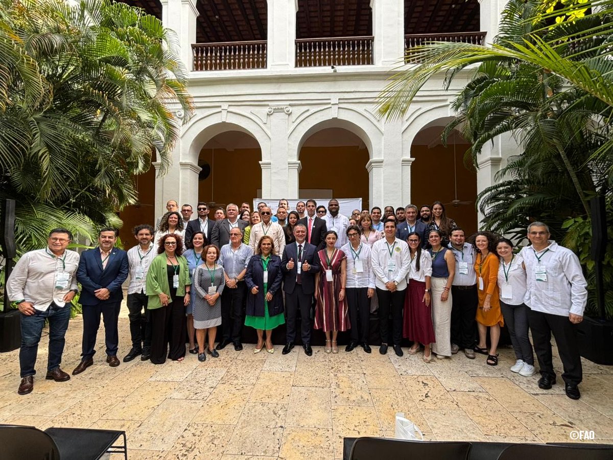 #AHORA
En 🇨🇴 inicia la X Reunión presencial de la Red de Sistemas Públicos de Abastecimiento y Comercialización de Alimentos de América Latina y el Caribe🌎 #REDSPAA.

<a href="/FAOBrasilCoop/">CooperaciónBrasilFAO</a> <a href="/ABCgovBr/">ABC-MRE</a> 🇧🇷 <a href="/Itamaraty_ES/">Itamaraty Brasil 🇧🇷</a> <a href="/MinAgricultura/">Min. de Agricultura</a> <a href="/FAO_Colombia/">FAO Colombia</a> 

#MejorMedioAmbiente
#MejorNutrición
