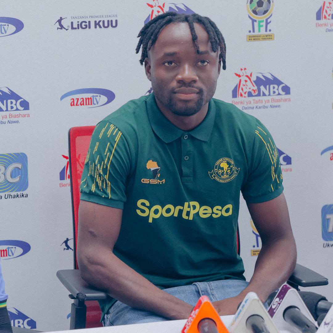 YoungAfricansSC's tweet photo. Tarehe 13 Agosti 2022 Yanga ilitwaa ubingwa wa NGAO YA JAMII

Simba SC 1-2 Yanga SC
⚽️⚽️ Mayele https://t.co/tTVX58zdcy