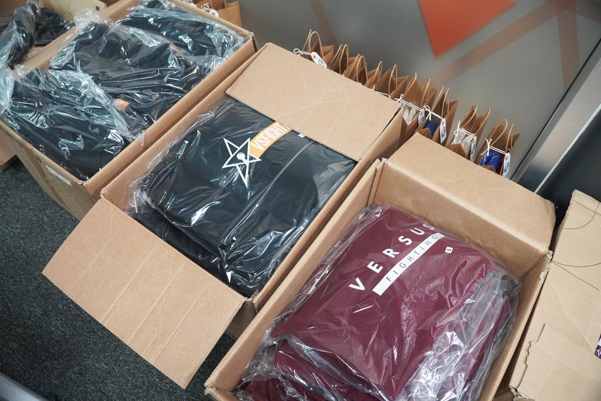 electronicdojo's tweet image. Setup is still underway for VSFighting XIII and things are progressing smoothly! We even got a surprise appearance from @DarkWraithZER0 and 10E from @SoulChargeFGC with the SoulCalibur VI Championship belt! 🔥#VSF