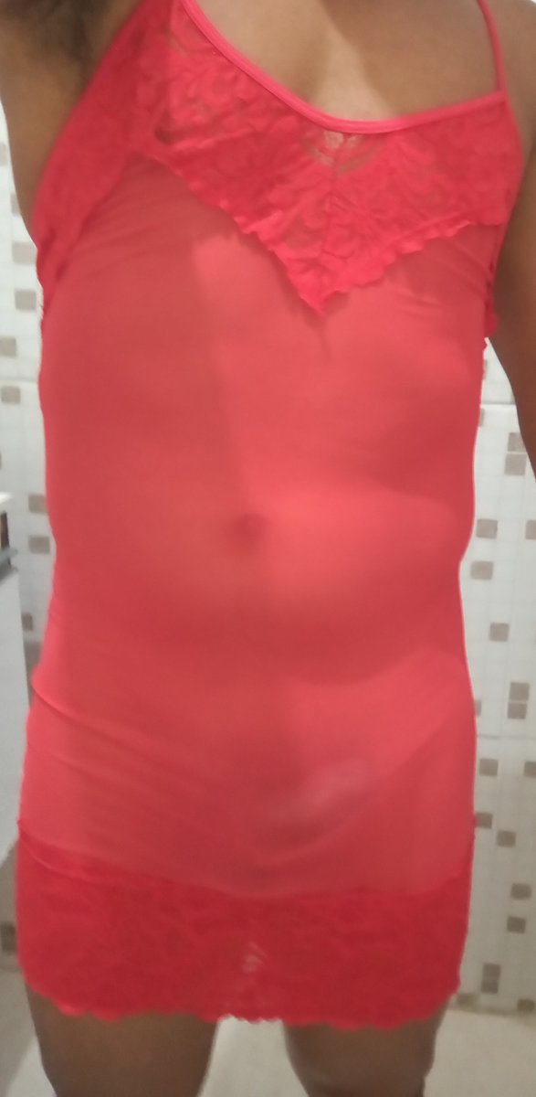 Alex65980770's tweet photo. Gosto de uma roupa vermelha. https://t.co/nE94crdWdd