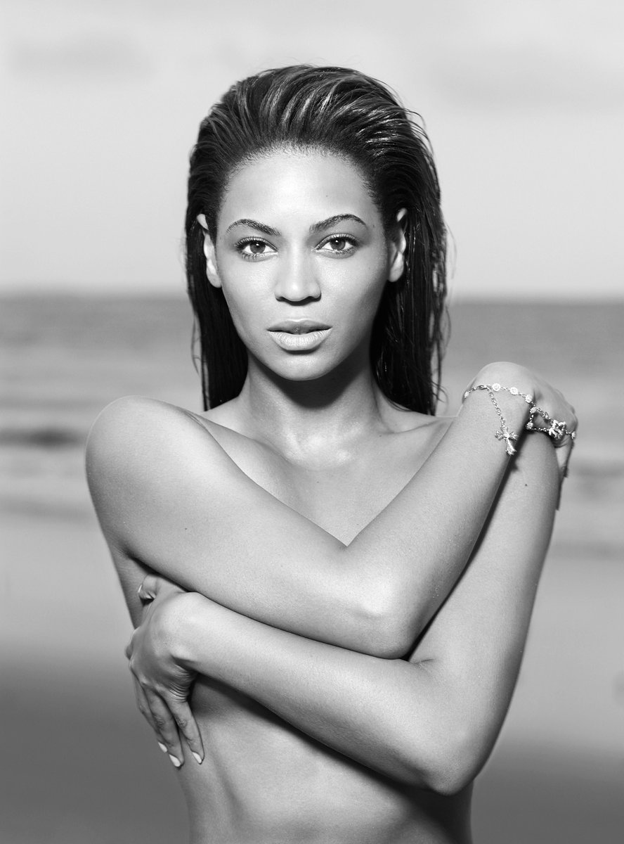 beyoncé hourly 🍨𐚁ིྀ🍨 (@beyoncesbride) on Twitter photo 