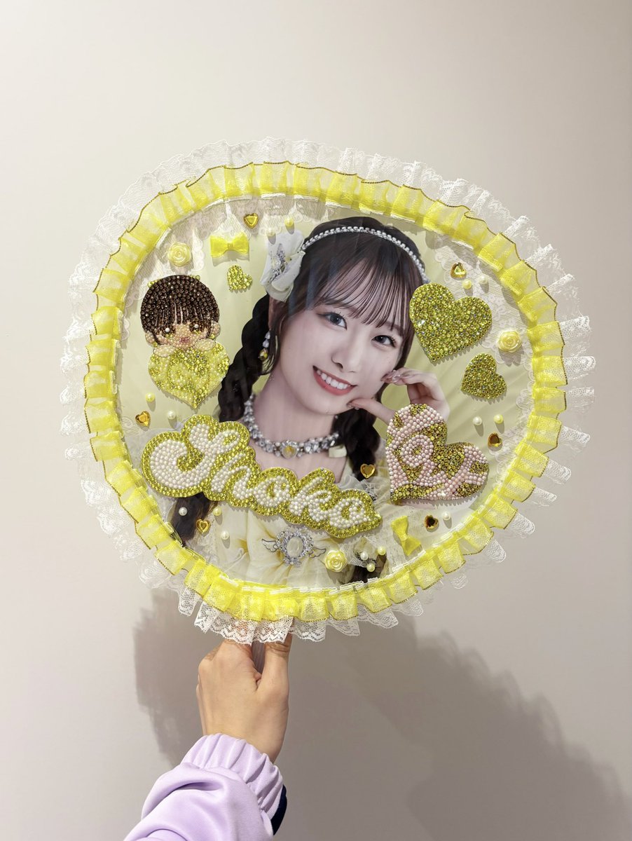 花菜ちゃんもたくさん応援してくれて 嬉しかった！！うちわもキラキラ