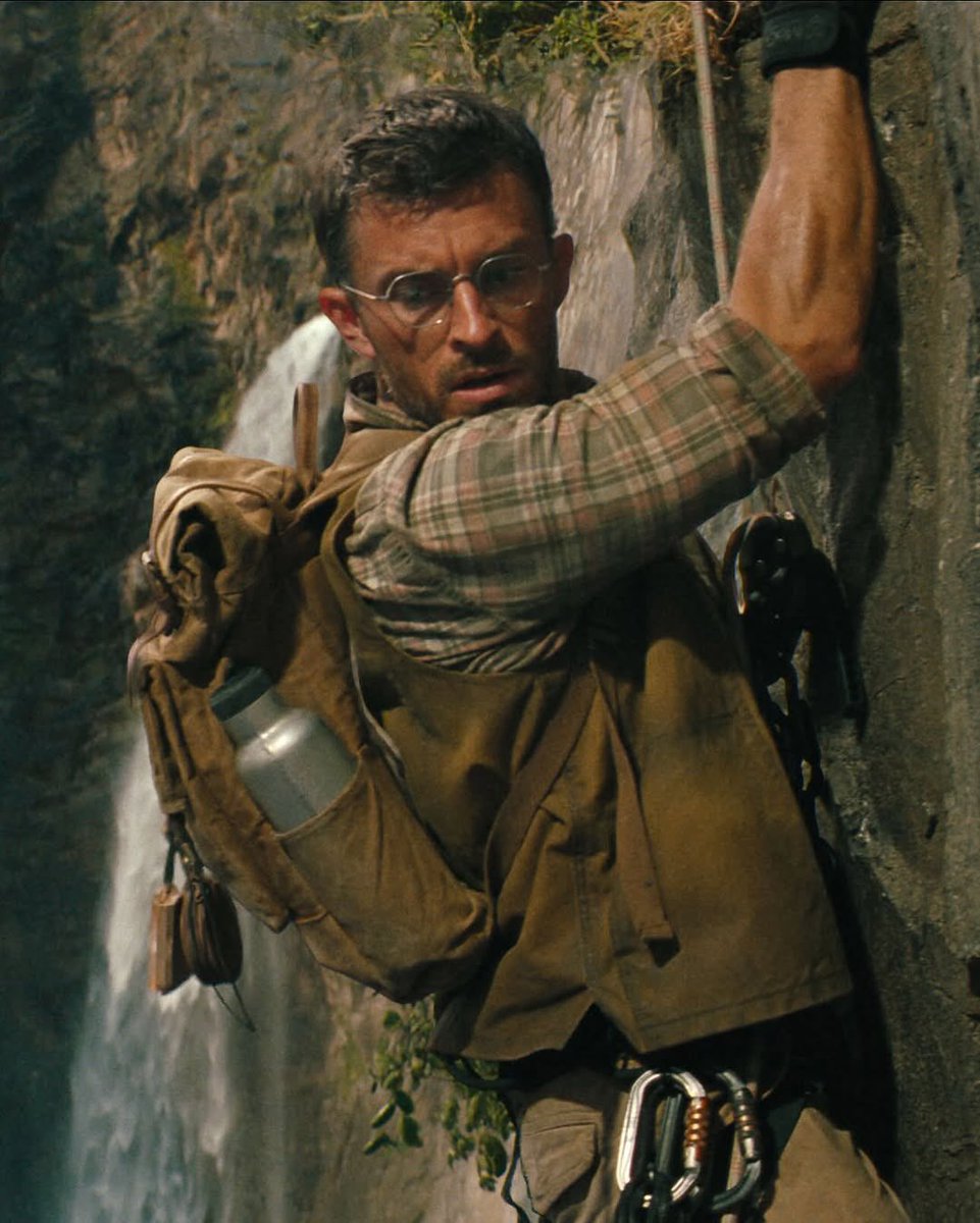 best of jonathan bailey (@badpostjbailey) on Twitter photo I ❤️ HOT NERDS I ❤️ HOT NERDS