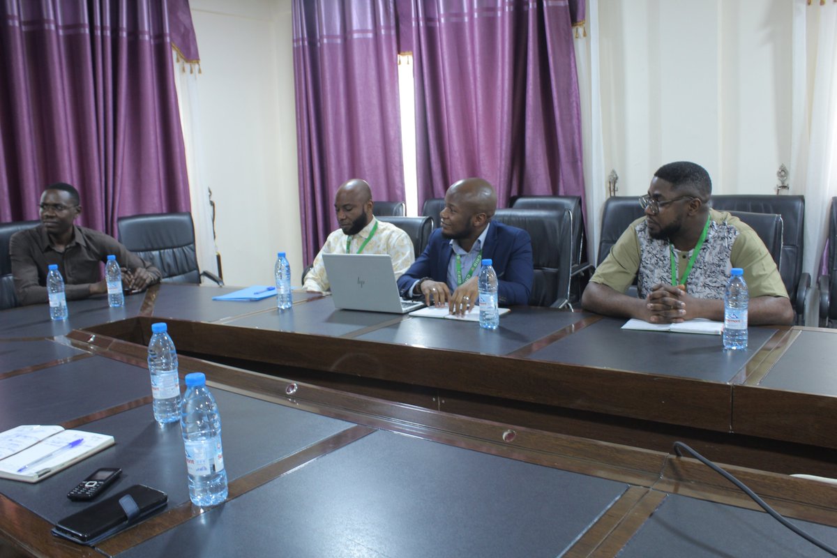 cam_crid's tweet image. CRID signed a partnership with @TOURISTIQUEEXP1 (#TL), specializing in intercity delivery. This collaboration supports #CRID’s #sequencing services under the #AVecGen project. TL will safely transport #biological samples from ten #Cameroon regions to CRID’s facilities in Yaoundé.