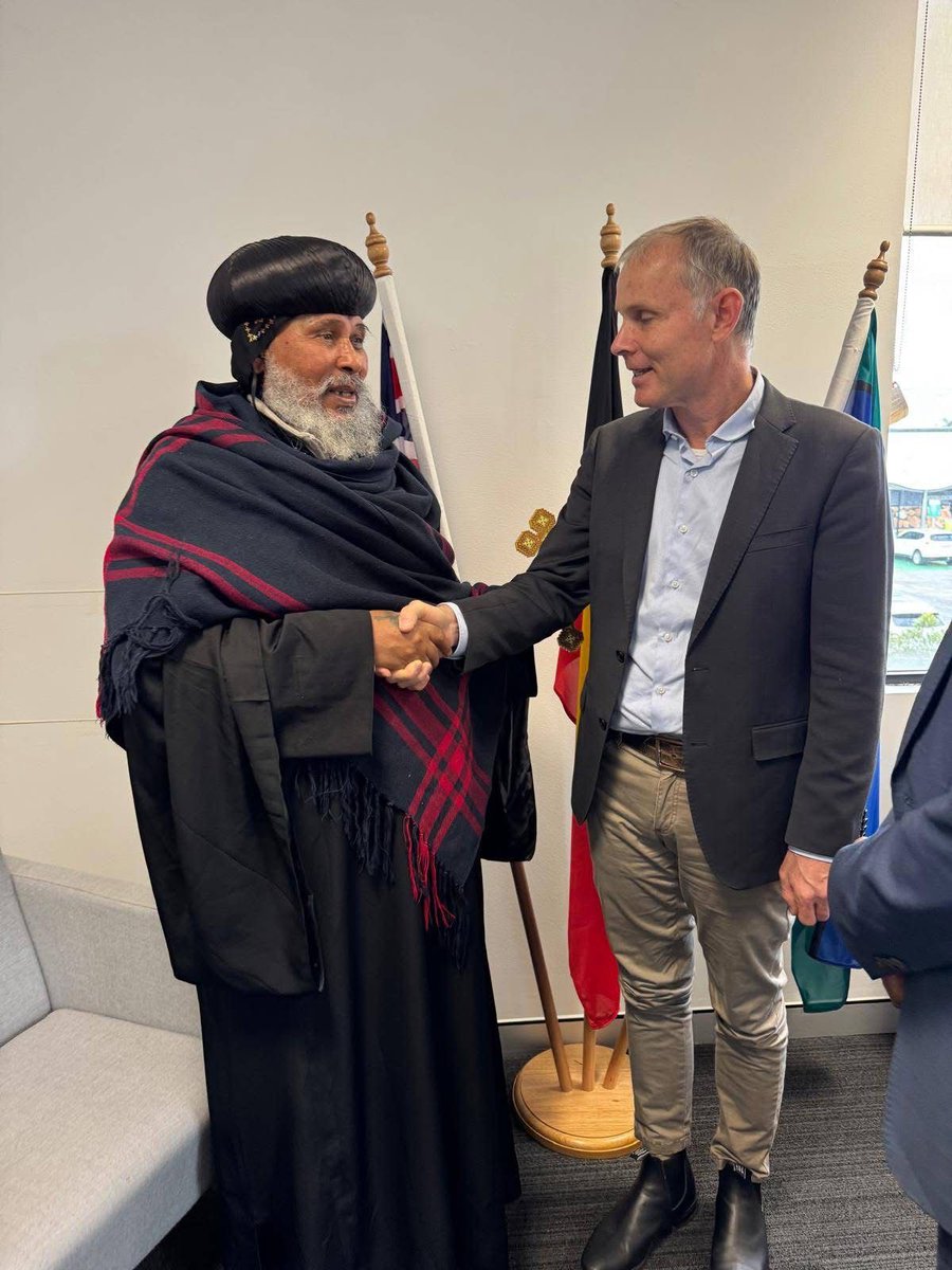 NhameduBrg3298's tweet image. It was an honor for Blue Revolution Queensland, Australia, to meet with the Prime Minister @anthonyalb57495 and Dr Christian Andrew Carr Rowan, a steadfast supporter of our initiatives. #BlueRevolution #RegimeChangeInEritrea #NoMorePFDJTerror
