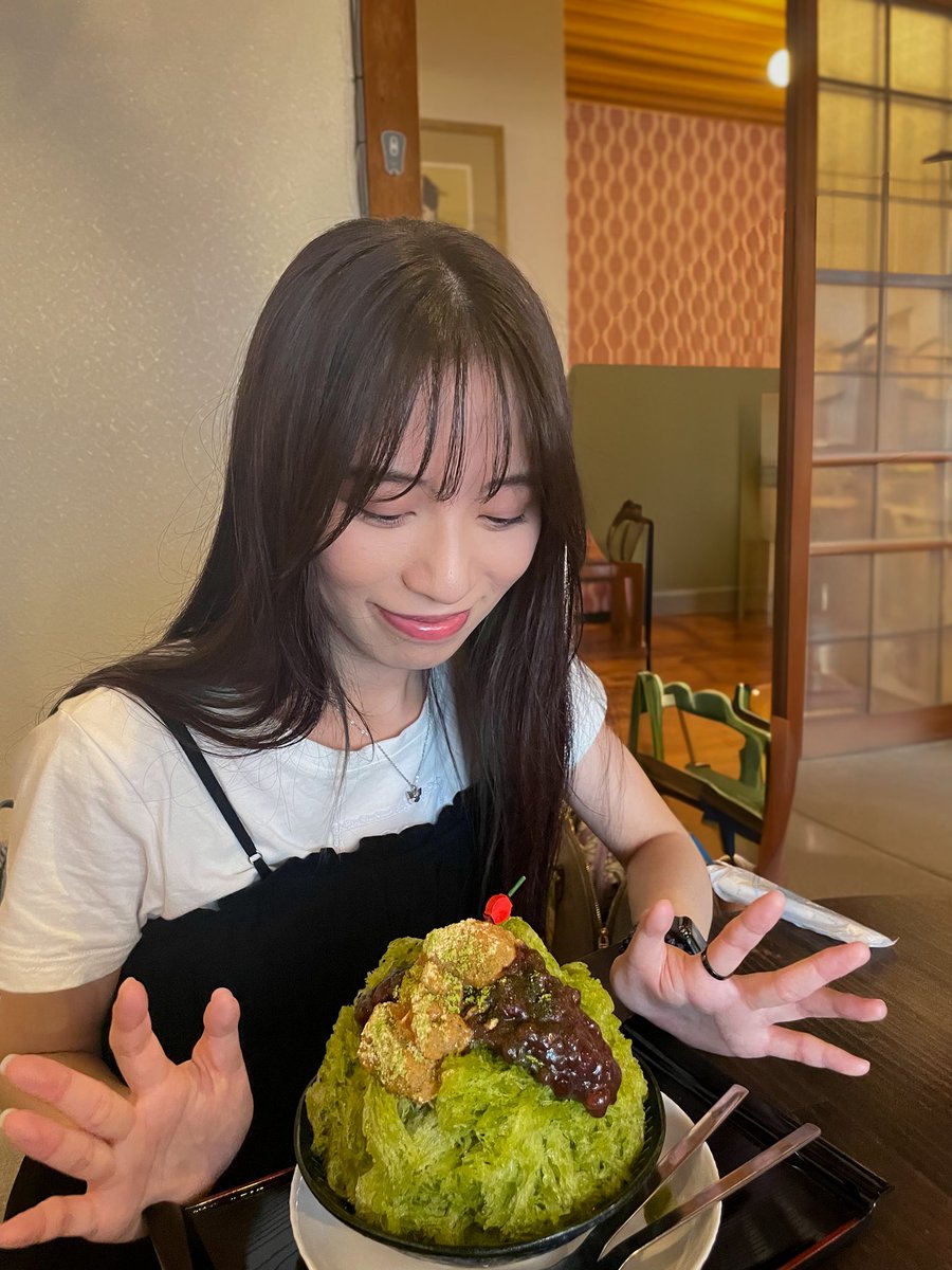 rena_ukulele's tweet image. ふわっふわ〜のかき氷おいしかったー🍧🍵

- - - - - 
#renaukulele #レナウクレレ #羚奈 #rena #かき氷