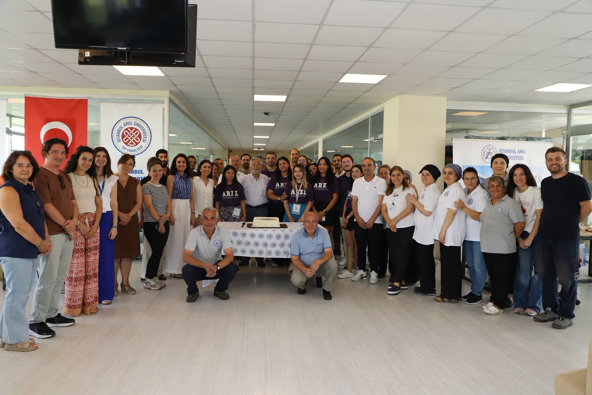 Tercih ve Tanıtım Günlerimiz sona erdi. 🌟🎉
Özverili çalışmalarından dolayı Üniversitemizin tüm çalışanlarına, rehberlik uzmanlarımıza ve görevli öğrencilerimize teşekkür ederiz. 👏

#ArelÜniversitesi #TercihinSeninGeleceğin #TercihveTanıtımGünleri