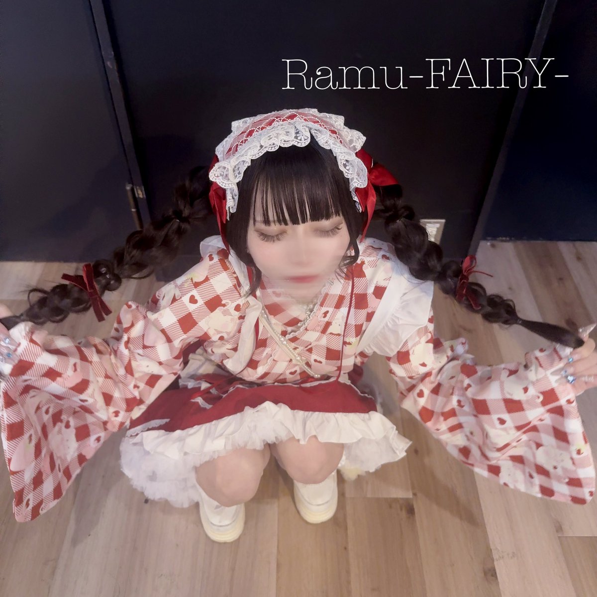 関門海峡花火大会初めて行ってきた🎆💕

らむちは浴衣被ったりするの嫌だから
ふわっふわの浴衣着て行ったよ꒰ᐢɞ̴̶̷ ·̫ ɞ̴̶̷ᐢ꒱
髪も自分でしたんだあ✨️✨️よくみたら凝ってるから🥹ྀི笑

花火めっちゃおっきくてびっくりしたあ💓💓