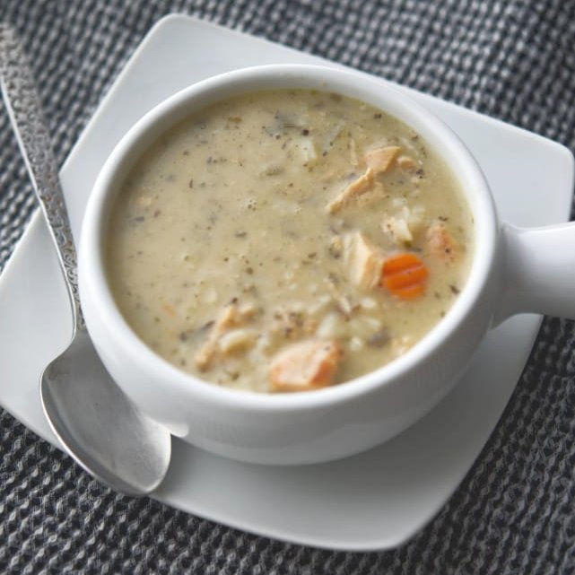 CarriesExpKtchn's tweet photo. Chicken and Wild Rice Soup {Panera Copycat}
Recipe: https://t.co/Tl5xXPParZ
#soup #copycatrecipe https://t.co/5T3kctwQlW