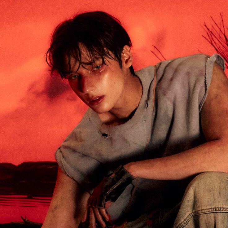 TheePopCore's tweet image. Happy 23rd birthday to the unbelievably amazing, strikingly handsome, irresistibly charming, breathtakingly radiant, extraordinarily gifted, phenomenally talented, endlessly versatile, soul-stirringly soulful singer, and effortlessly mesmerizing dancer, Huening Kai of TXT!