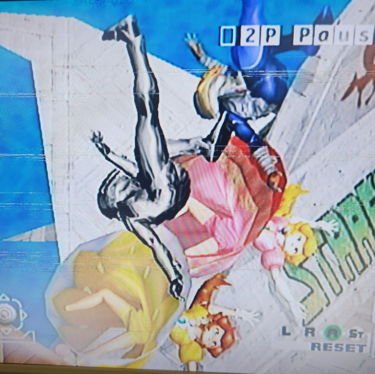 ルーク tweet media