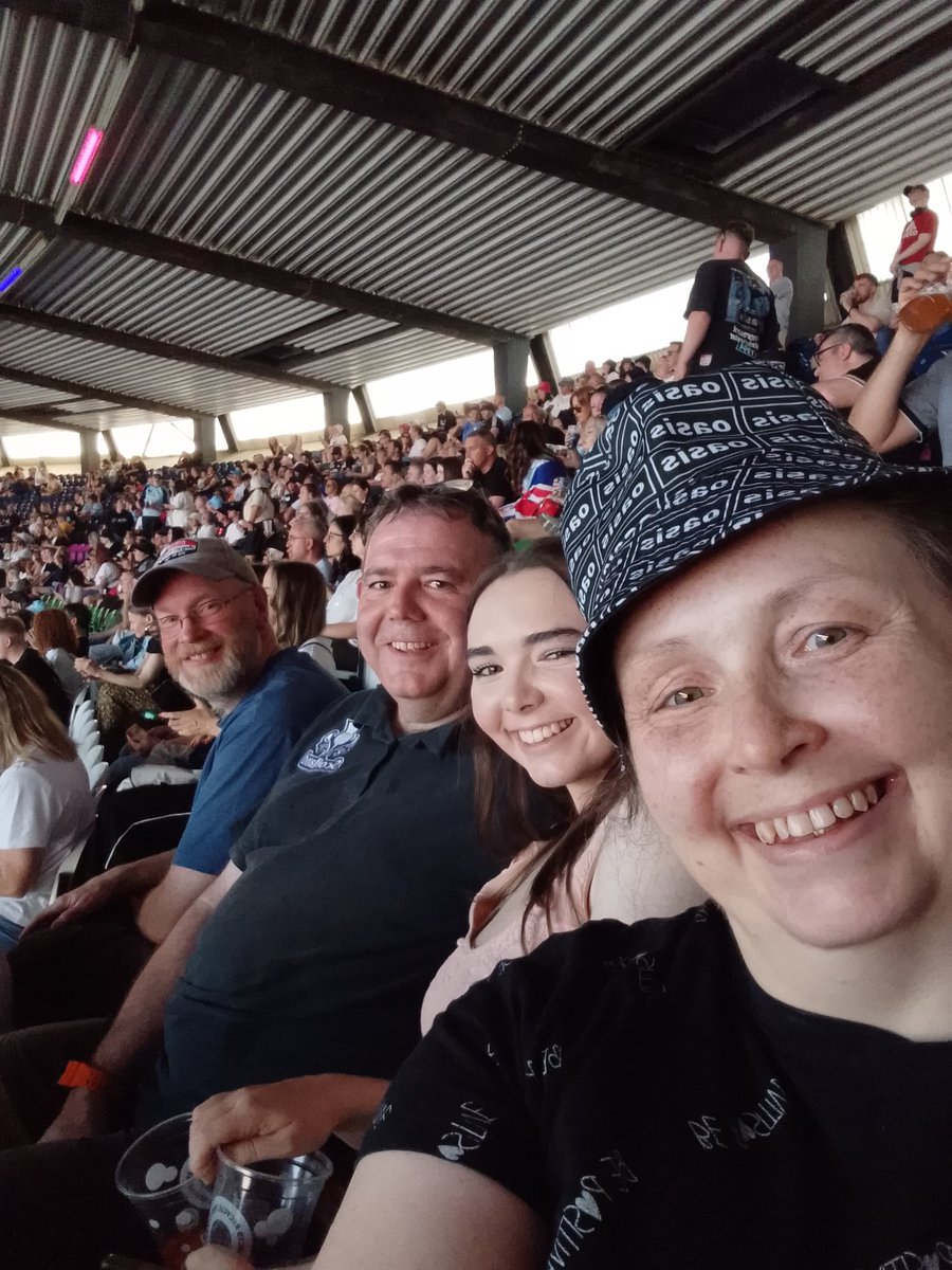 thebenthambantam tweet media