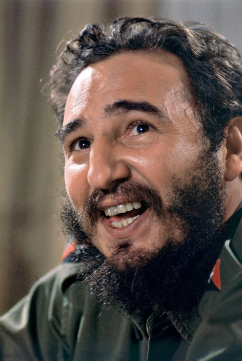 Celebramos hoy con admiración y profundo cariño, el 99 aniversario del natalicio de nuestro eterno Comandante en Jefe #FidelPorSiempre 

Su ejemplo de dignidad y entrega a las causas nobles sigue guiando la política exterior de #Cuba y su proyección hacia el mundo.