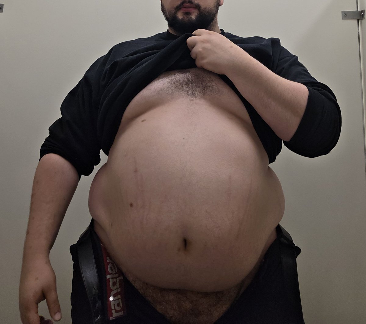 Getthickerr's tweet photo. Horned up and in the mood to turn sub bank accounts into lard. Slide in my DMs or my throne account https://t.co/G6ShabFS4j