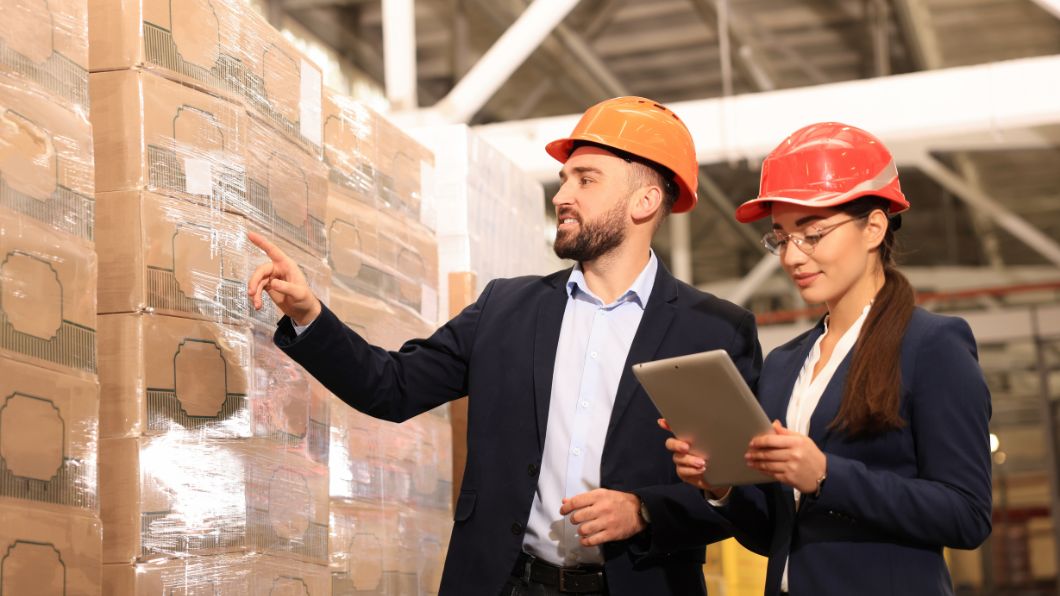 zenkinstech's tweet image. ⏱ Every minute of IT downtime costs logistics companies big.
💡 Solution? IT Support Outsourcing for Logistics.

Read how to keep your operations running 24/7:
🔗 zenkins.com/insights/it-su…

#LogisticsIT #ITSupport #SupplyChainTech