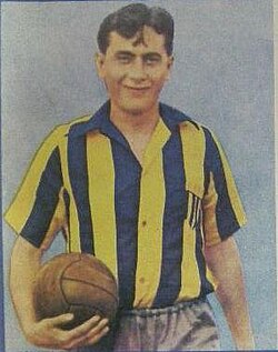 Carc1971_'s tweet photo. 🇺🇦 El hilo que esperaba la gente. CAMISETAS TITULARES 1912-1970
Muchas veces explorando las camisetas de Central se saltean 50 años de historia y empezamos con la de los 70. Central tuvo muchas camisetas titulares distintas, las veremos en este hilo 🧵 https://t.co/g3tIpW5Jgf