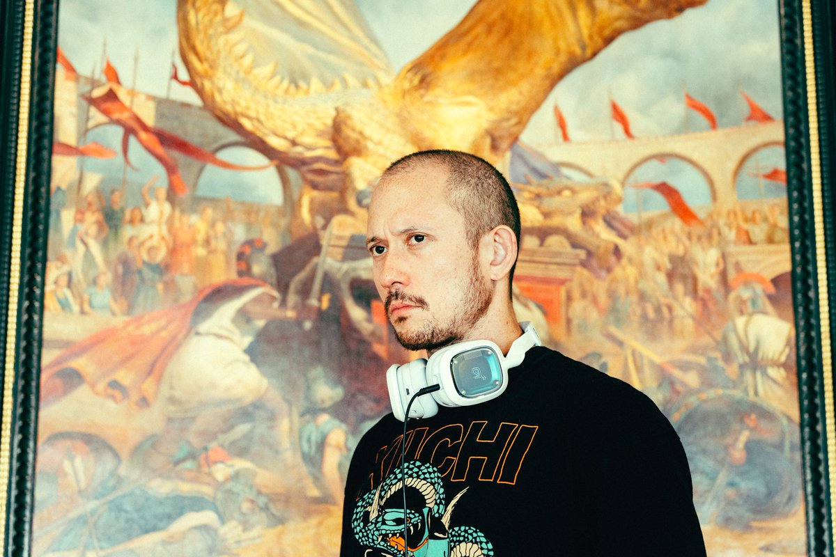 matthewkheafy's tweet photo. What are you listening to currently? 

I attached my latest Sirius xm Liquid Metal chaos hour playlists that I’ve been jamming on the bus, on the planes, during my physical therapy, and during my workouts. 

Enjoy! 

•
•
•

Use code KIICHI on all things @LogitechG 
#logitechgpartner