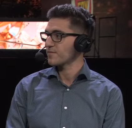 Je voulais montrer à un collègue l'openning de 2019 et je tombe sur ça.  Bsahtek le glow-up Nisqy 🥰