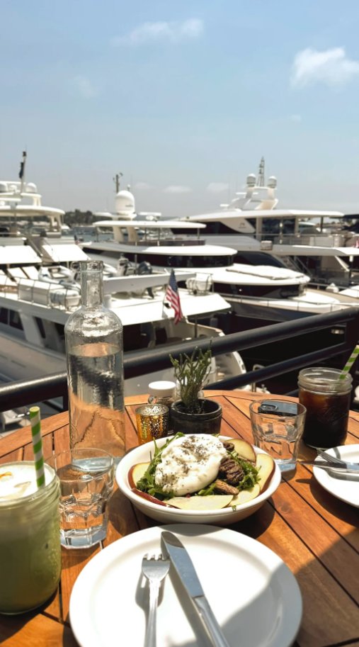 AnnaAnna1477's tweet image. Today, my friend and I went to Millingram for brunch, which was recommended online. The food was just average.#lunch #butteredbread #coffee