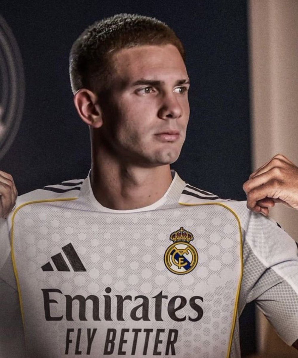 AdriRM33's tweet image. 🚨 El plan del Real Madrid es registrar a Franco Mastantuono como CANTERANO y dejar el 25 LIBRE por si se ficha a alguien más en este mercado de verano.

Me parece bastante interesante 👏🏻

{ @nokai }