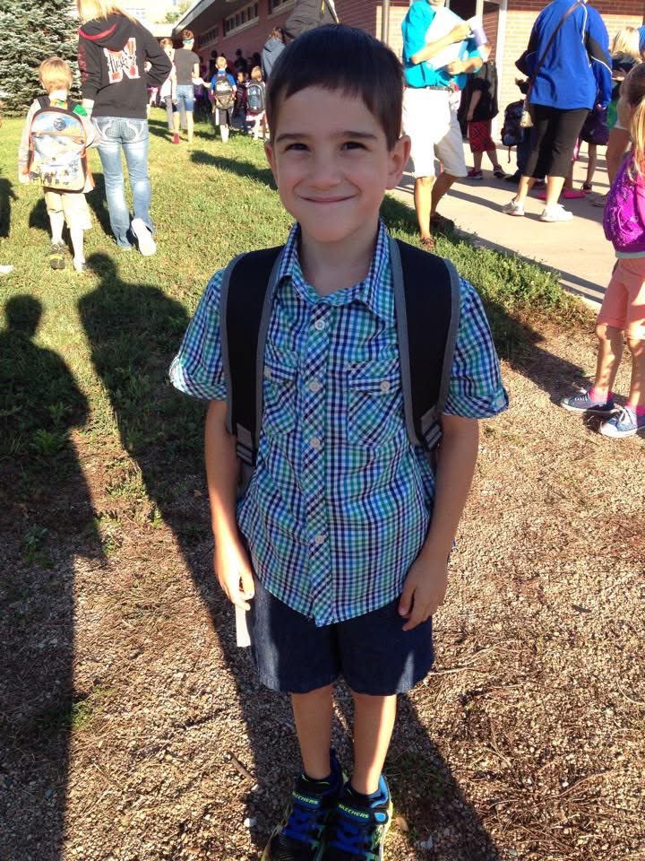 Imhere4Apolo's tweet image. First grade to senior year! Go Calvin! #GoKnights
#FirstWeekLPS